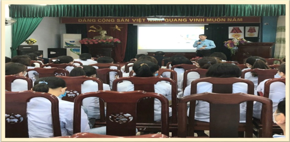 BỆNH VIỆN ĐA KHOA TỈNH BẮC NINH TẬP HUẤN CHĂM SÓC NGƯỜI BỆNH THEO MÔ HÌNH ĐỘI TẠI TRUNG TÂM Y TẾ TIÊN DU  