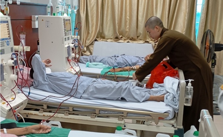 TRAO TẶNG 54.900.000 ĐỒNG HỖ TRỢ CÁC BỆNH NHÂN MẮC BỆNH HIỂM NGHÈO, CÓ HOÀN CẢNH KHÓ KHĂN