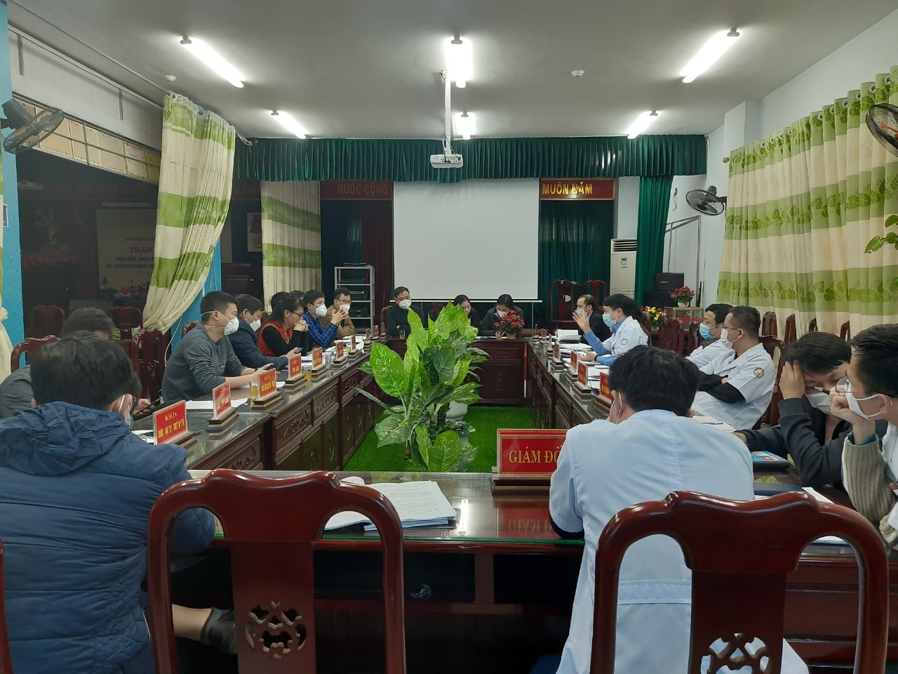 ĐOÀN CÔNG TÁC BỆNH VIỆN ĐA KHOA TỈNH KHẢO SÁT, THẨM ĐỊNH CÁC ĐIỀU KIỆN ĐỂ TRIỂN KHAI THỰC HIỆN HỖ TRỢ TOÀN DIỆN PHÁT TRIỂN TRUNG TÂM Y TẾ HUYỆN TIÊN DU VÀ CÁC ĐIỀU KIỆN NHẬN CHUYỂN GIAO KỸ THUẬT ĐOÀN CÔNG TÁC BỆNH VIỆN ĐA KHOA TỈNH KHẢO SÁT, THẨM ĐỊNH CÁC ĐIỀU KIỆN ĐỂ TRIỂN KHAI THỰC HIỆN HỖ TRỢ TOÀN DIỆN PHÁT TRIỂN TRUNG TÂM Y TẾ HUYỆN TIÊN DU VÀ CÁC ĐIỀU KIỆN NHẬN CHUYỂN GIAO KỸ THUẬT