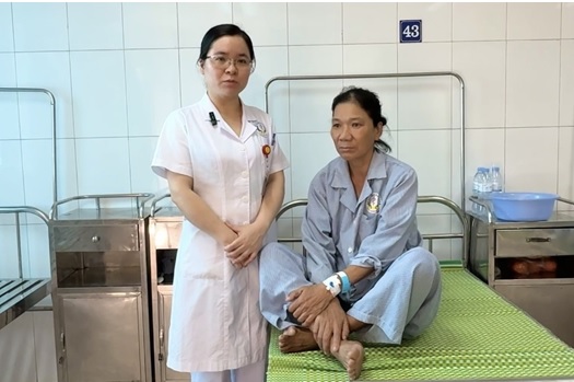 NGƯỜI MẸ MẮC UNG THƯ PHỔI XÚC ĐỘNG TRƯỚC SỰ CHIA SẺ CỦA BẠN ĐỌC BÁO DÂN TRÍ
