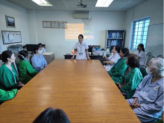 TRUYỀN THÔNG GIÁO DỤC SỨC KHOẺ  TẠI KHOA NGOẠI UNG BƯỚU  