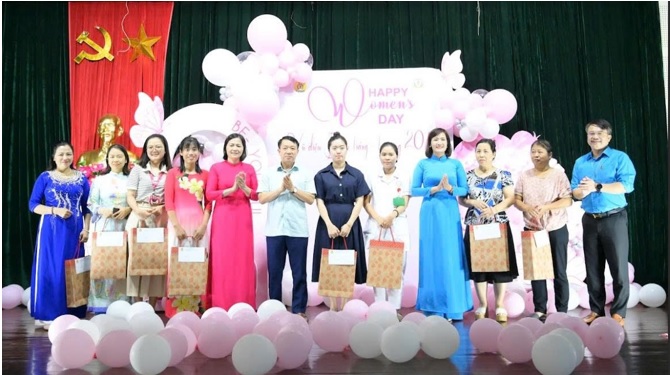 TỎA SÁNG “VŨ ĐIỆU BLOUSE TRẮNG”  – CHÀO MỪNG NGÀY PHỤ NỮ VIỆT NAM 20/10