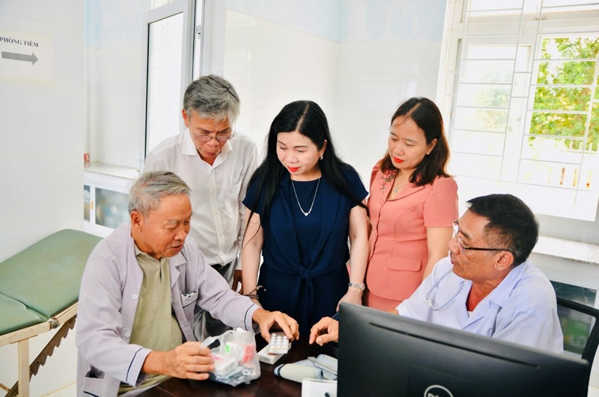 KIẾN TẠO NỀN TẢNG VỮNG CHẮC CHO Y TẾ CƠ SỞ ĐỂ HÀNG TRIỆU NGƯỜI DÂN ĐƯỢC HƯỞNG LỢI VỀ CHĂM SÓC SỨC KHOẺ