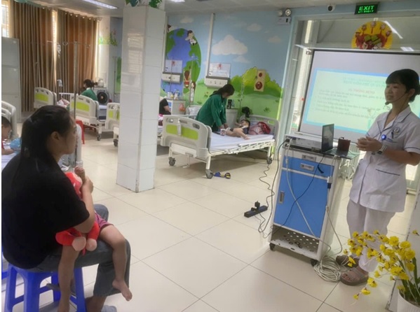 TRUYỀN THÔNG GIÁO DỤC SỨC KHỎE CHO NGƯỜI BỆNH, NGƯỜI NHÀ NGƯỜI BỆNH KHOA NHI