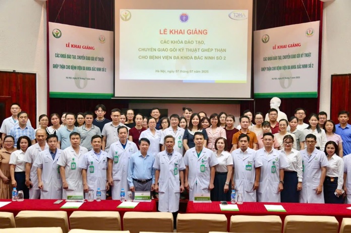 BỆNH VIỆN ĐA KHOA BẮC NINH SỐ 2 THAM DỰ LỄ KHAI GIẢNG KHÓA ĐÀO TẠO, CHUYỂN GIAO KỸ THUẬT GHÉP THẬN TẠI BỆNH VIỆN HỮU NGHỊ VIỆT ĐỨC