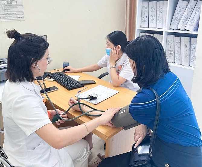 BẮC NINH TRIỂN KHAI MỘT SỐ GIẢI PHÁP ĐỘT PHÁ, TĂNG CƯỜNG BẢO VỆ, CHĂM SÓC VÀ NÂNG CAO SỨC KHỎE NHÂN DÂN