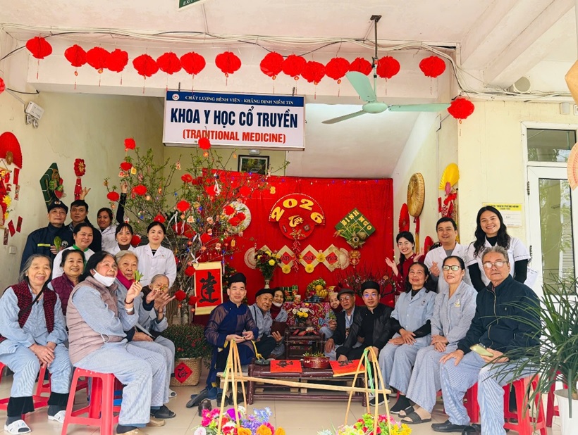 HỘI THI TRANG TRÍ TIỂU CẢNH TẾT CHÀO XUÂN BÍNH NGỌ  TẠI BỆNH VIỆN ĐK BẮC NINH SỐ 2