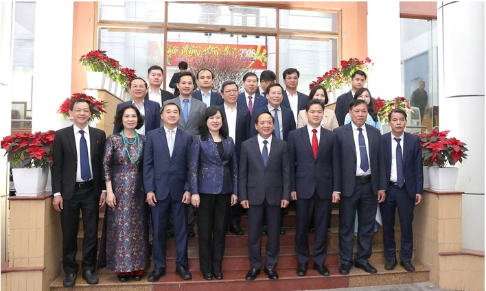 NÂNG CAO TRÌNH ĐỘ CHUYÊN MÔN, ĐƯA Y TẾ VIỆT NAM  NGANG TẦM KHU VỰC VÀ QUỐC TẾ